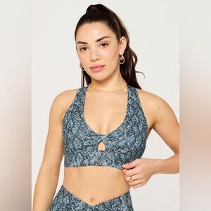 Fabletics Black Oasis Twist Medium Impact Sports BravMulti Snakeskin‎